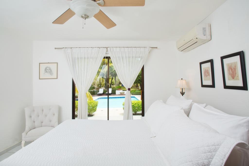Garden Four-Bedroom Villa Golf Cart