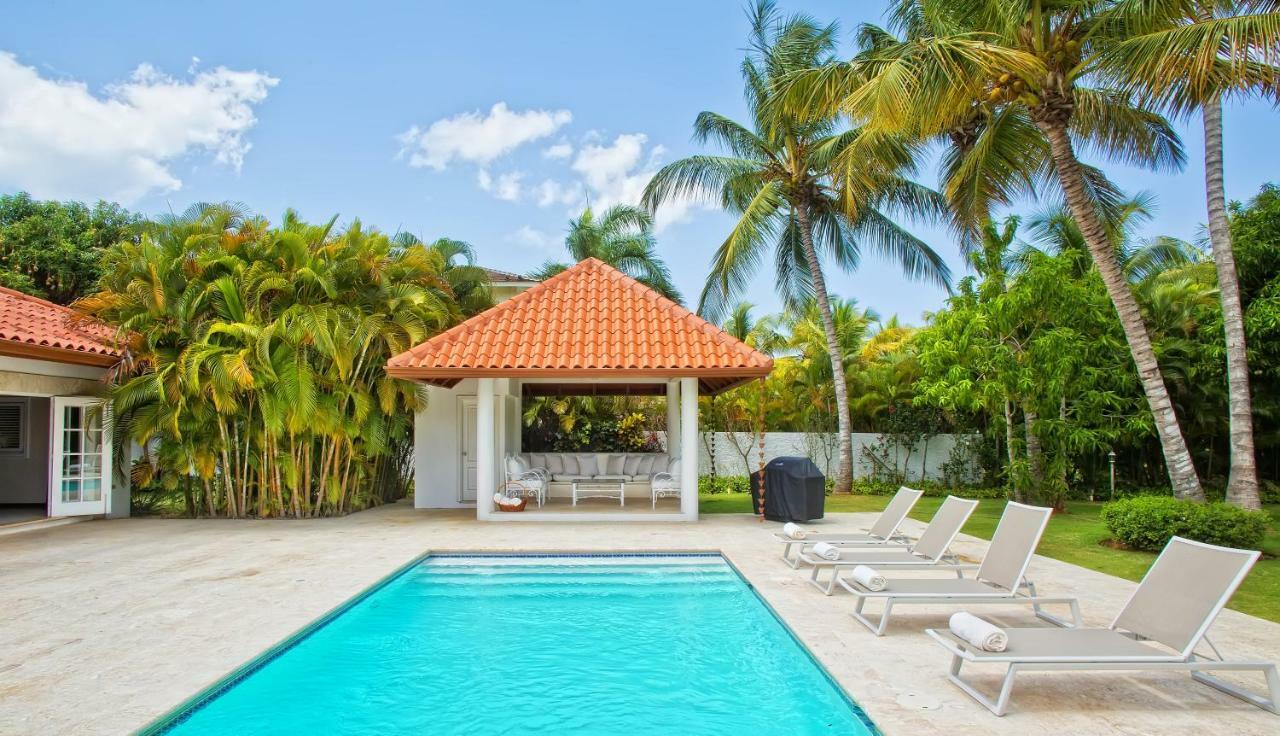 Garden Four-Bedroom Villa Golf Cart
